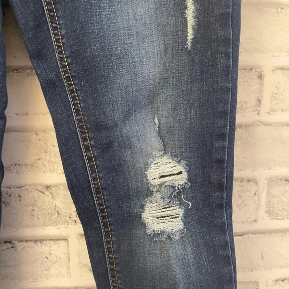 Women’s Junior’s Wax Jean dark wash distressed ankle jeans Size 7 - Picture 5 of 8